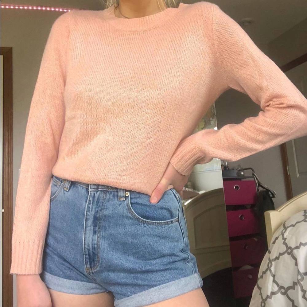 Light pink sweater